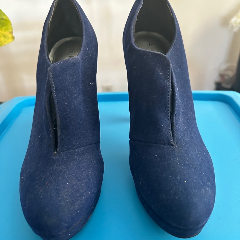 💙 Preloved Style & Co. Blue Ankle Boots Sleek Contemporary Design